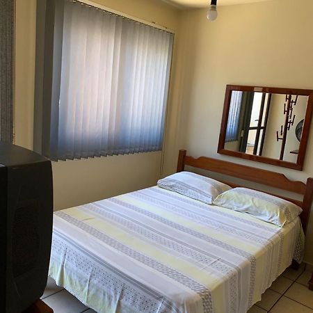 Apartamento Apartamento Praia Do Morro Ha 150 Metros Da Praia, Garagem, Wi-Fi, 1 Andar Guarapari Exterior foto